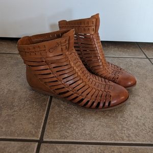 Ciao! boots size 7